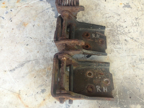 1969 El Camino, Chevelle, GTO-Passenger door hinges-Righthand